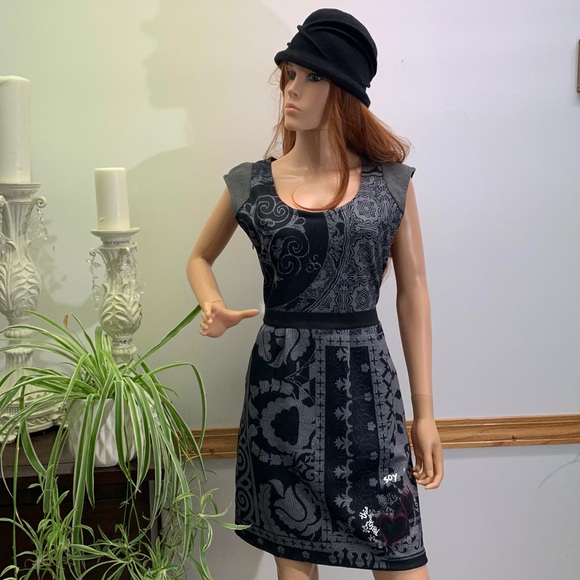 Desigual Dresses & Skirts - Desigual gorgeous dress size XL